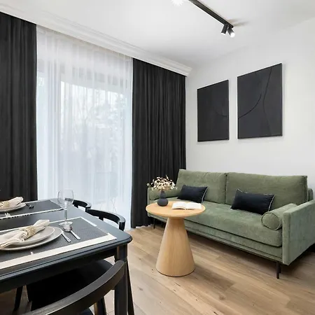 Greeneri Park - Dwupoziomowy Z Parkingiem By Renters Apartmán *